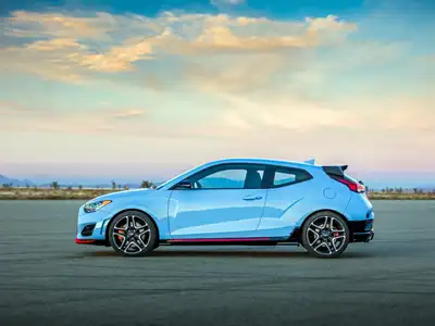 2022 Hyundai Veloster N - Image 3