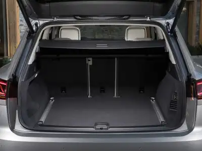 2021 Volkswagen Touareg 3.0L TFSI Trend - Image 5