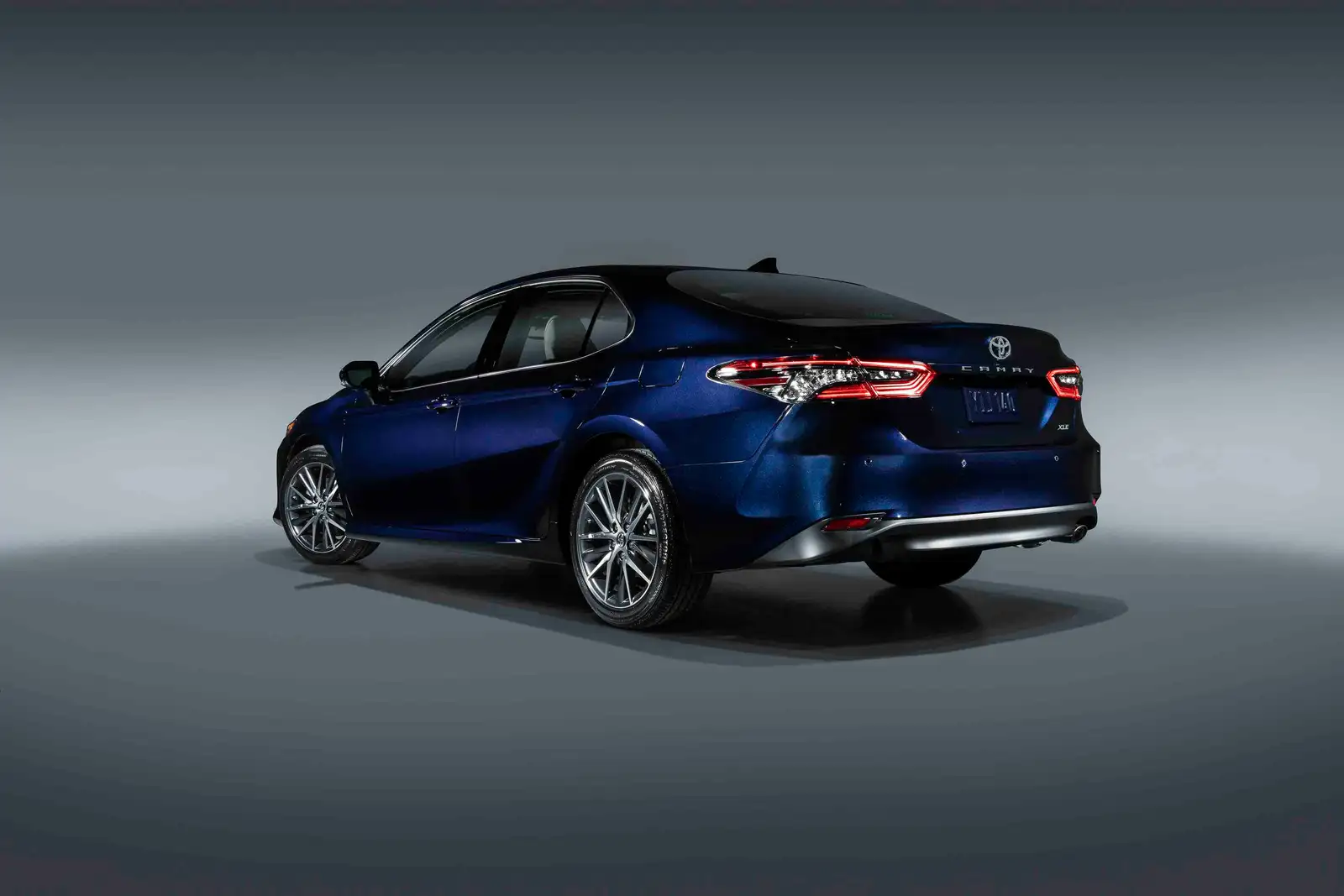 2022 Toyota Camry 2.5L S - view 2