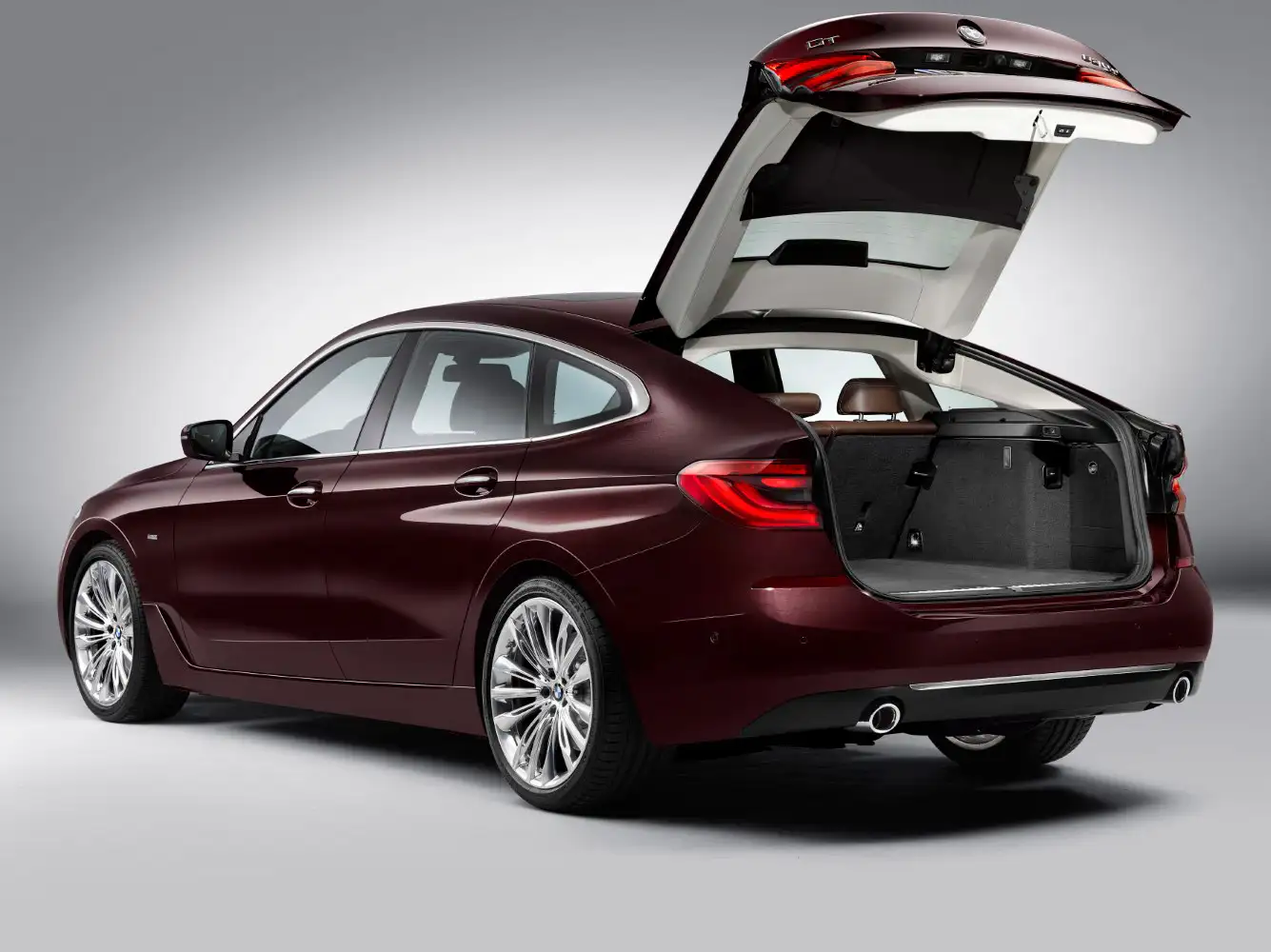 2020 BMW 6 Series 630i Gran Turismo M Sport - view 4