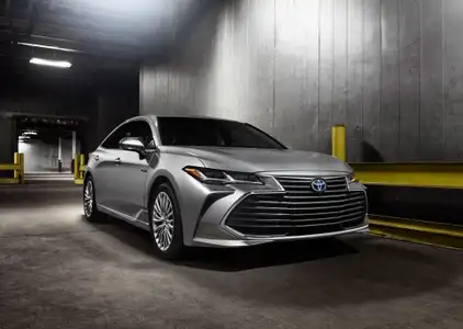 2022 Toyota Avalon Limited - Image 1