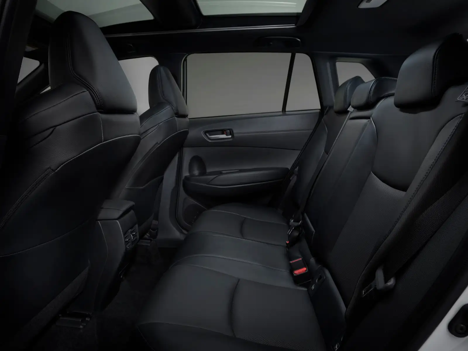 2022 Toyota Corolla Cross Hybrid 1.8L GLI - view 5