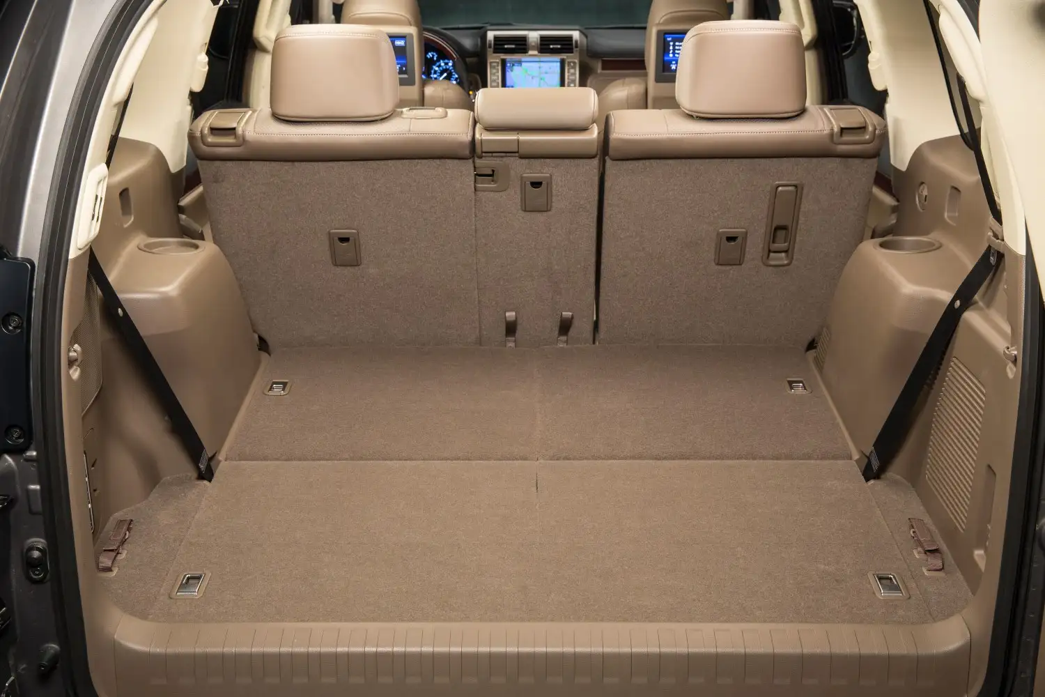2022 Lexus GX 460 Premier - view 6