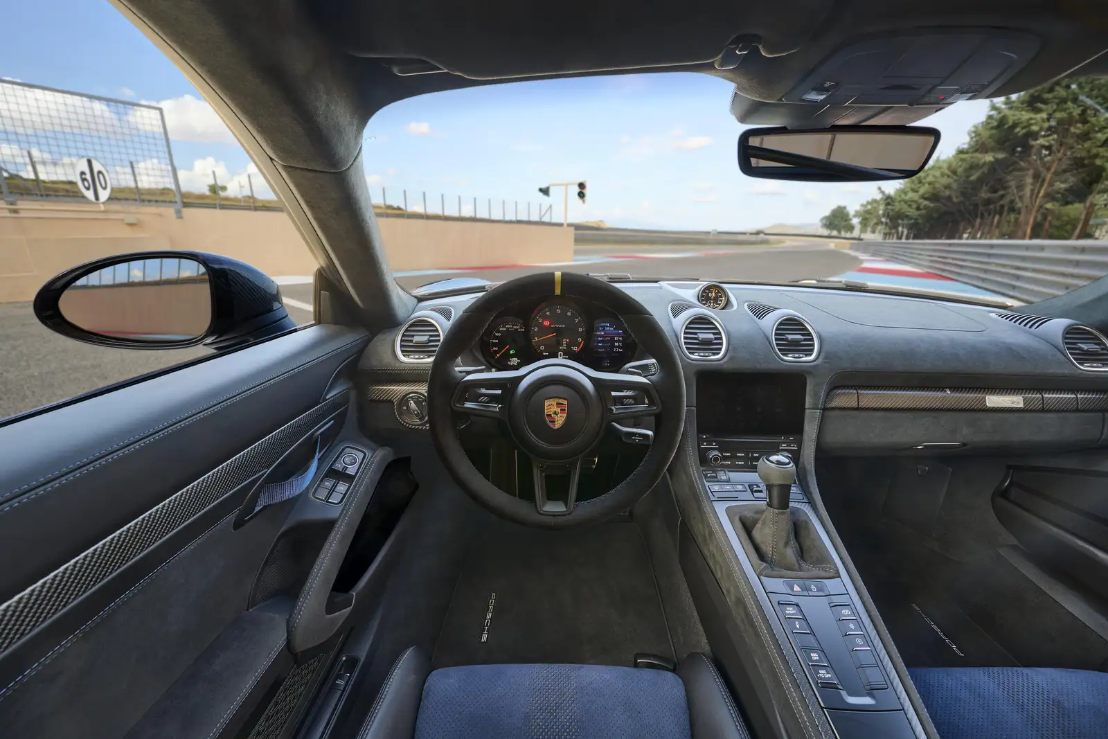 2022 Porsche 718 Cayman GT4 RS Base Trim - PDK - view 6