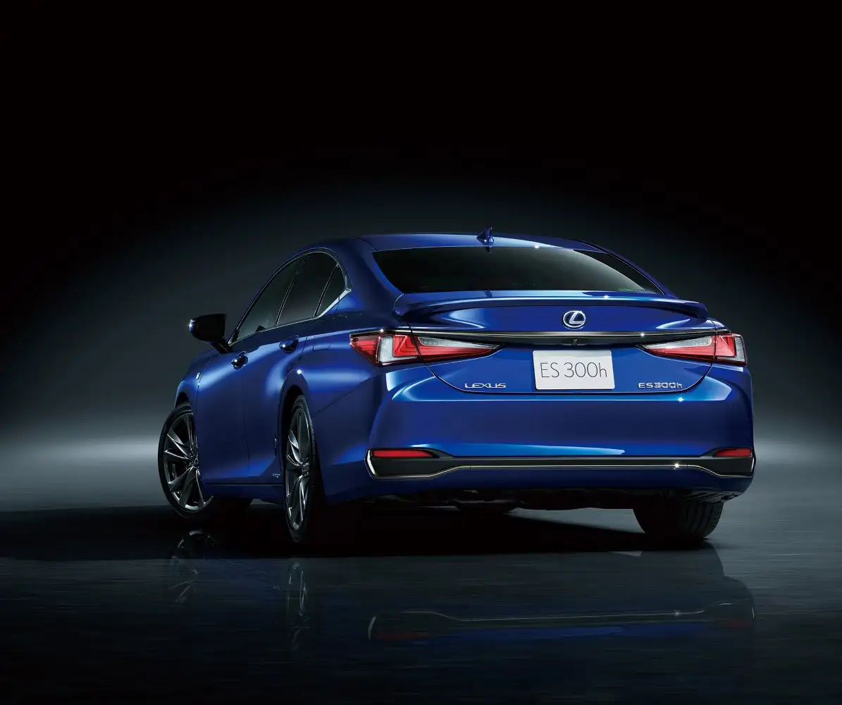 2022 Lexus ES 350 F Sport - view 2