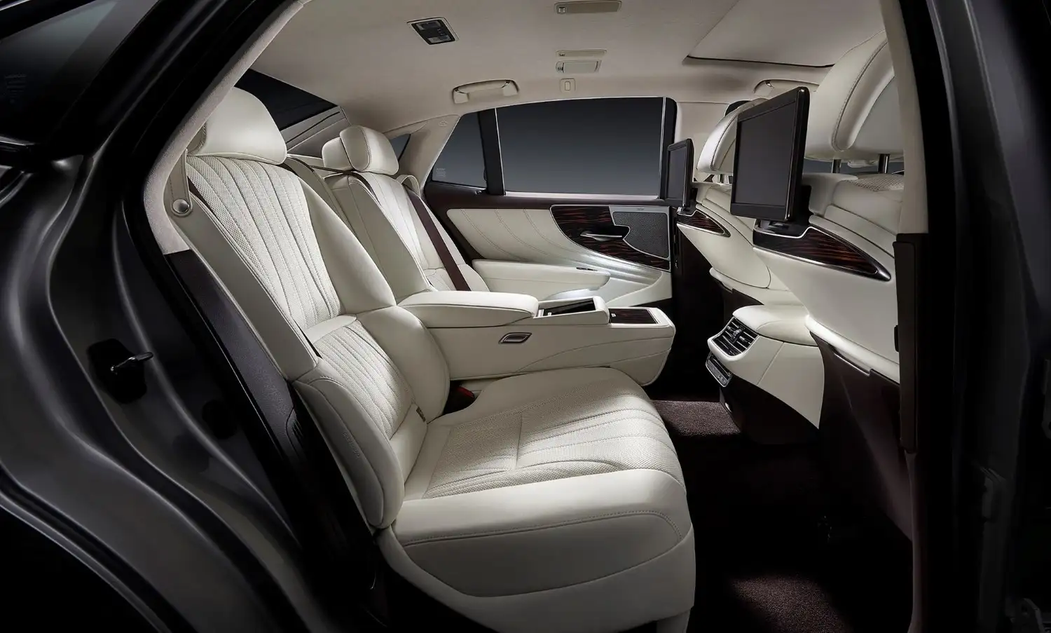 2022 Lexus LS 350 Prestige - view 7
