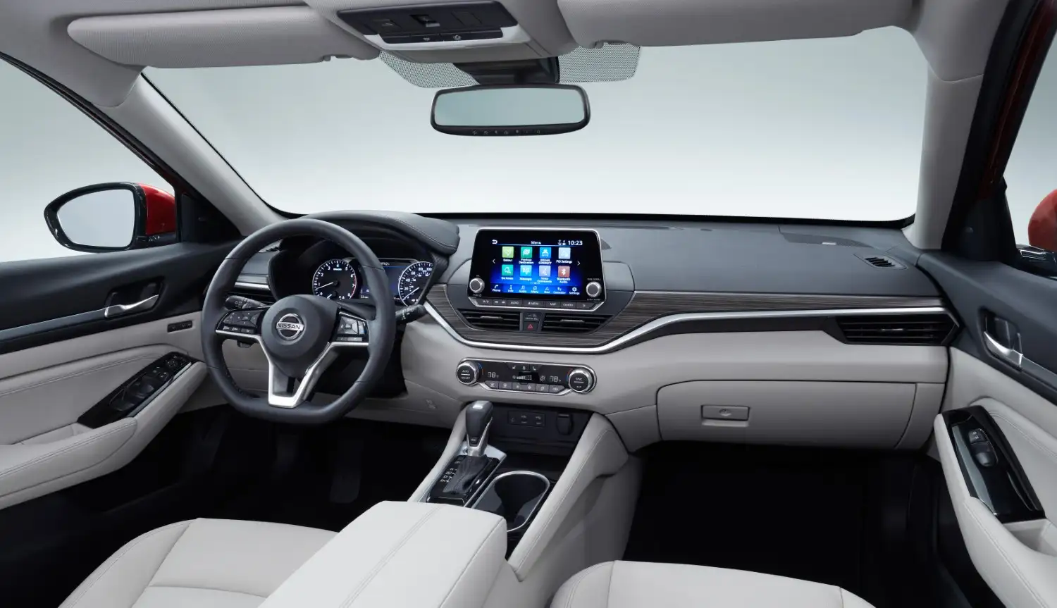 2021 Nissan Altima SR - view 5