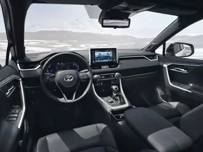 2022 Toyota RAV4 EX - Image 3