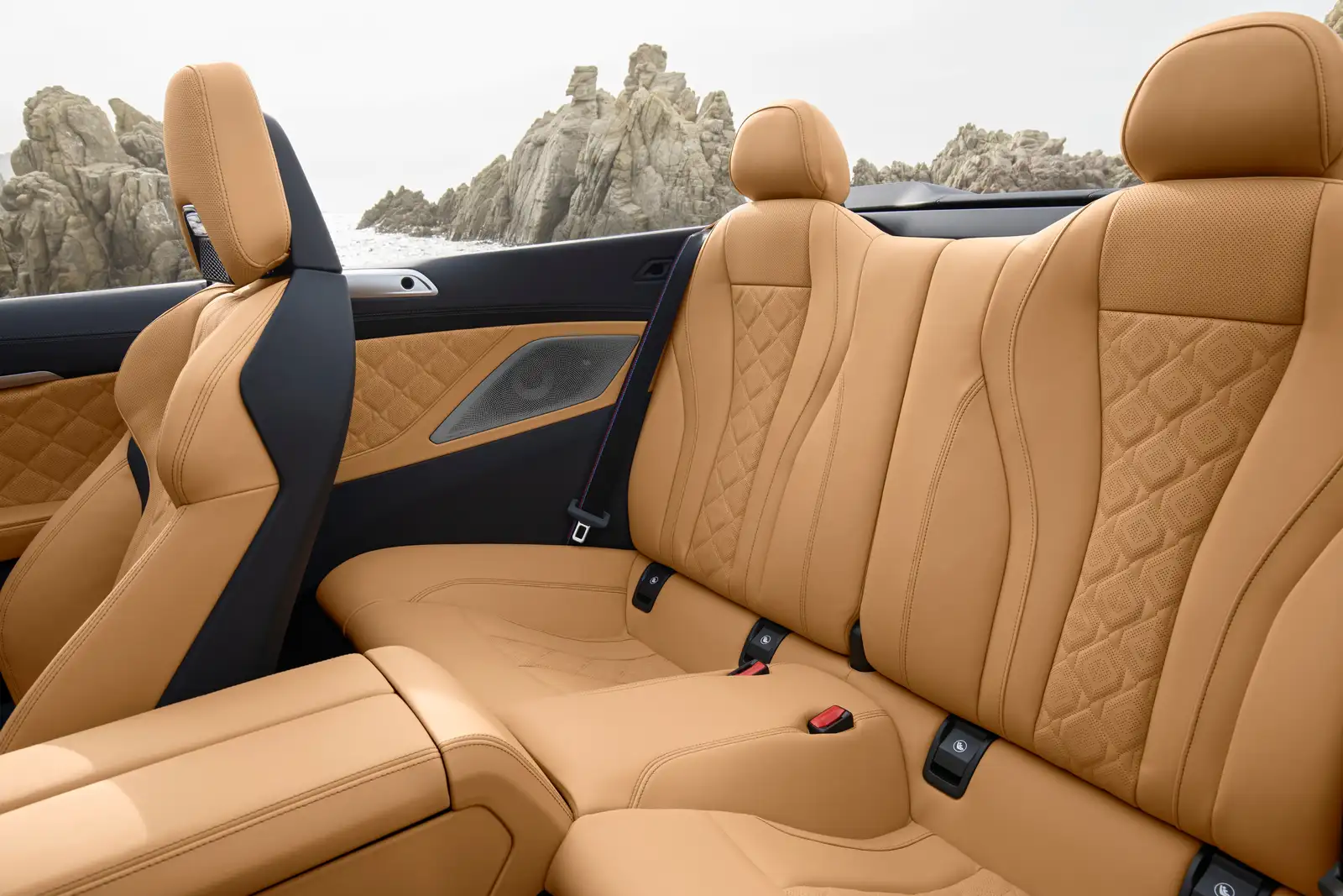 2020 BMW M8 Convertible M Competition - view 7