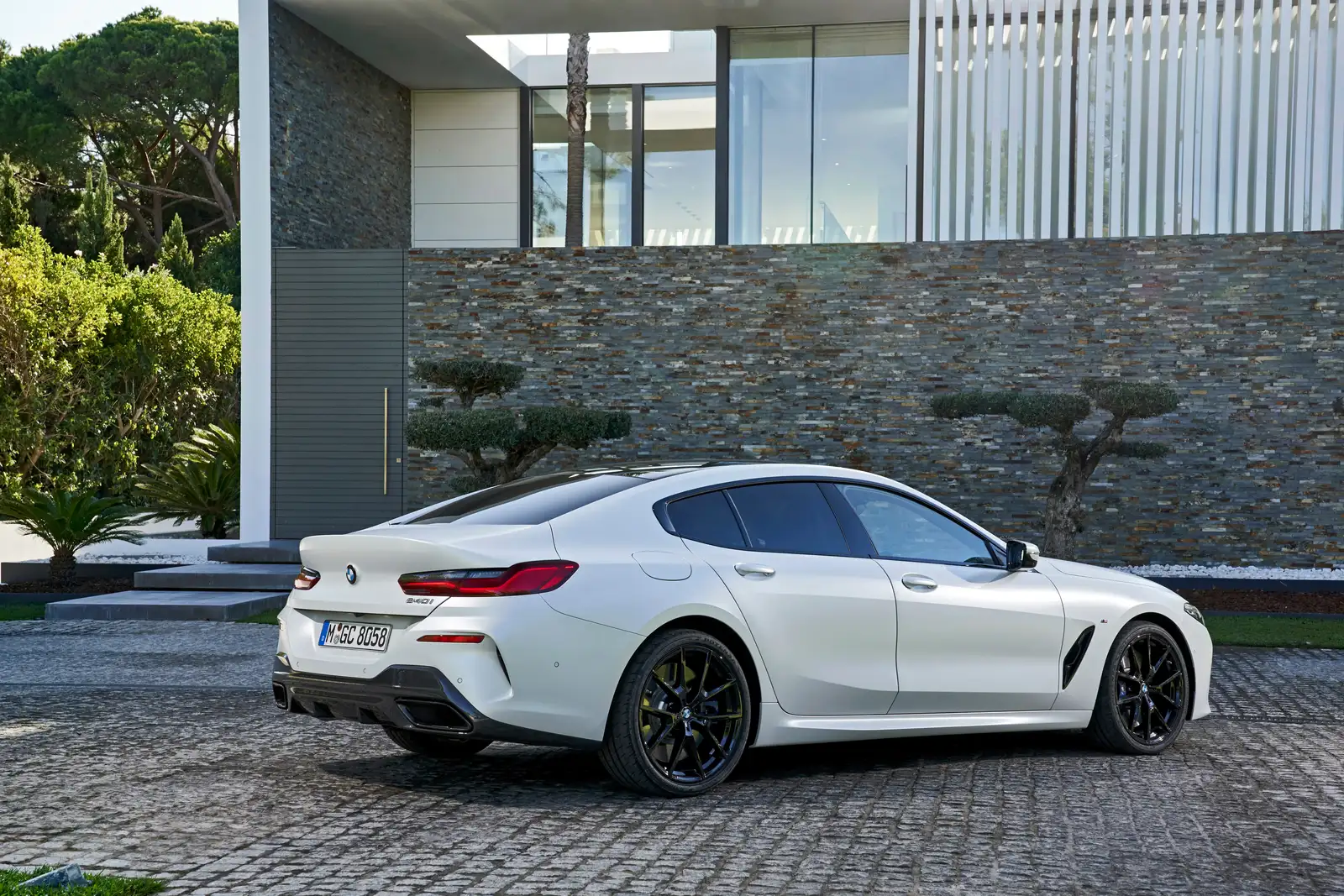 2021 BMW 8 Series 840i Gran Coupe Luxury M Sport Package - view 2