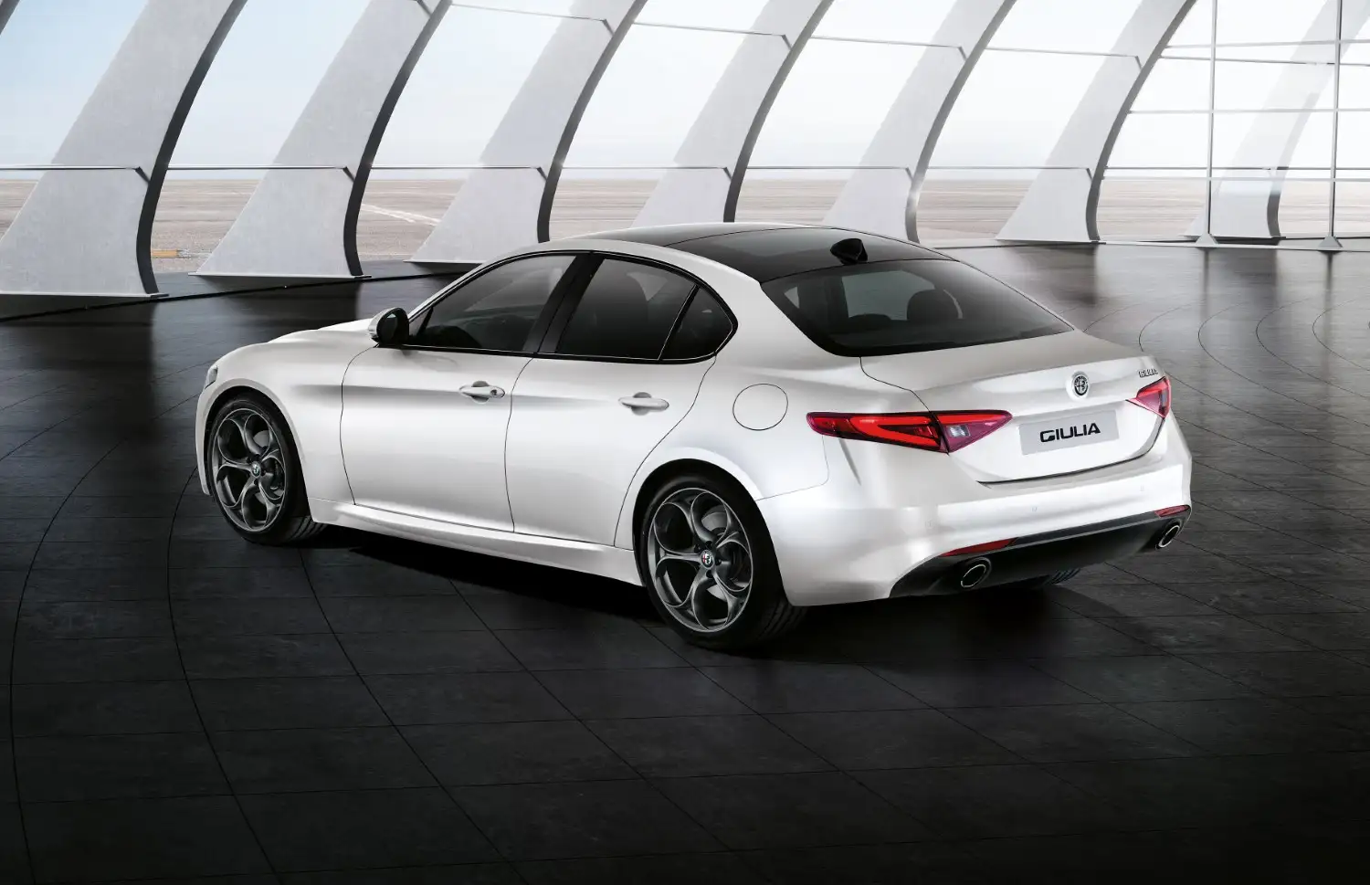 2020 Alfa Romeo Giulia Super - view 4