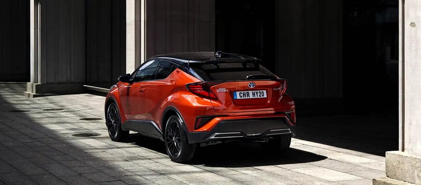 2022 Toyota C-HR Hybrid 1.8L VX - view 2