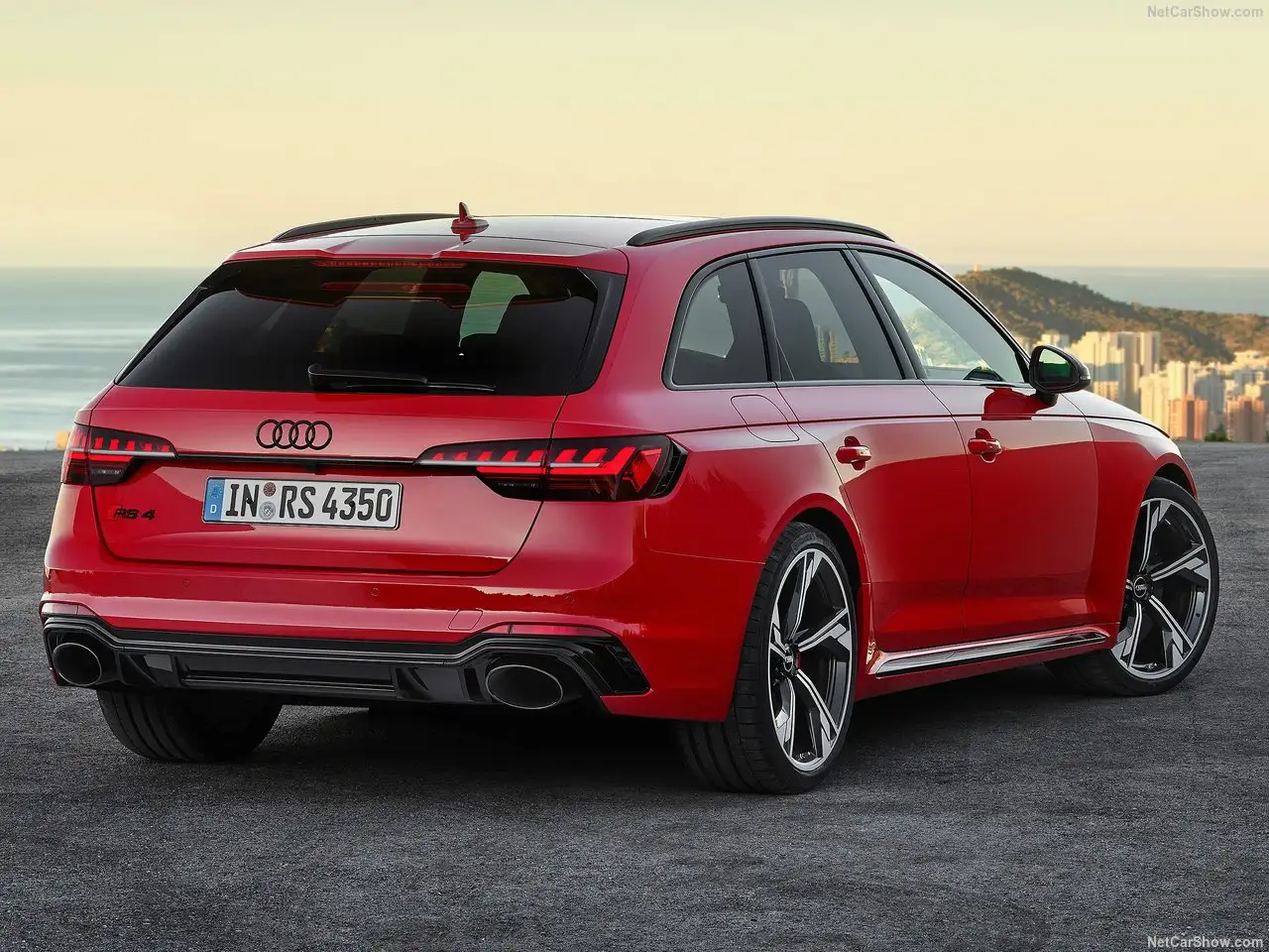 2021 Audi RS4 Avant TFSI quattro tiptronic - view 2