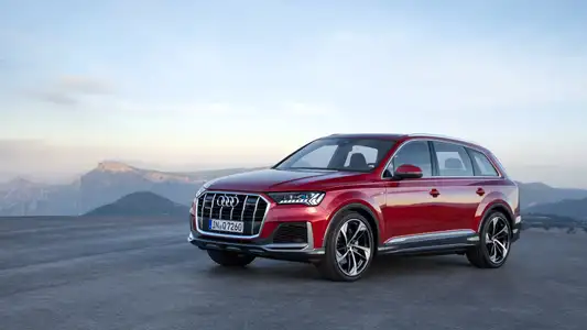 2021 Audi Q7 55 TFSI quattro 3.0L S Line - Image 1