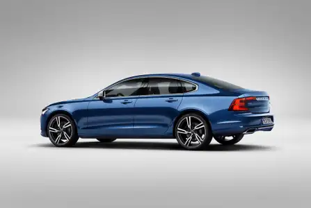 2021 Volvo S90 T5 Momentum - Image 2