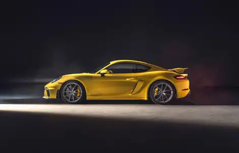 2022 Porsche 718 Cayman GT4 Base Trim - Manual - Image 3