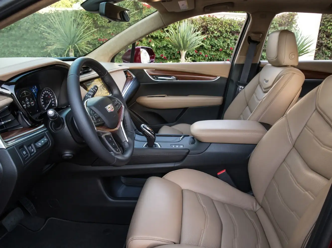 2022 Cadillac XT5 Premium Luxury - view 5