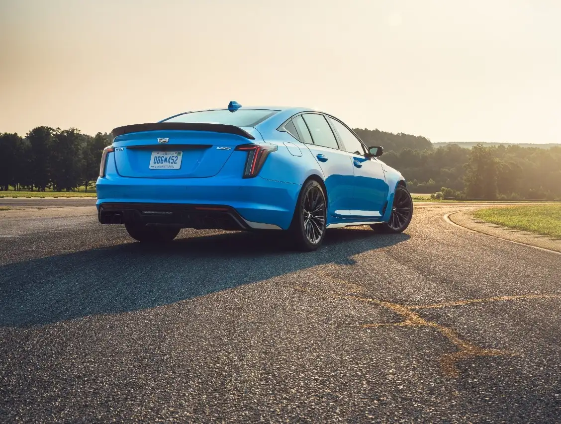 2022 Cadillac CT5-V 3.0L - view 2