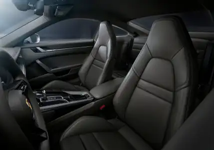 Porsche 911 Carrera 4 Base Trim - Image 4