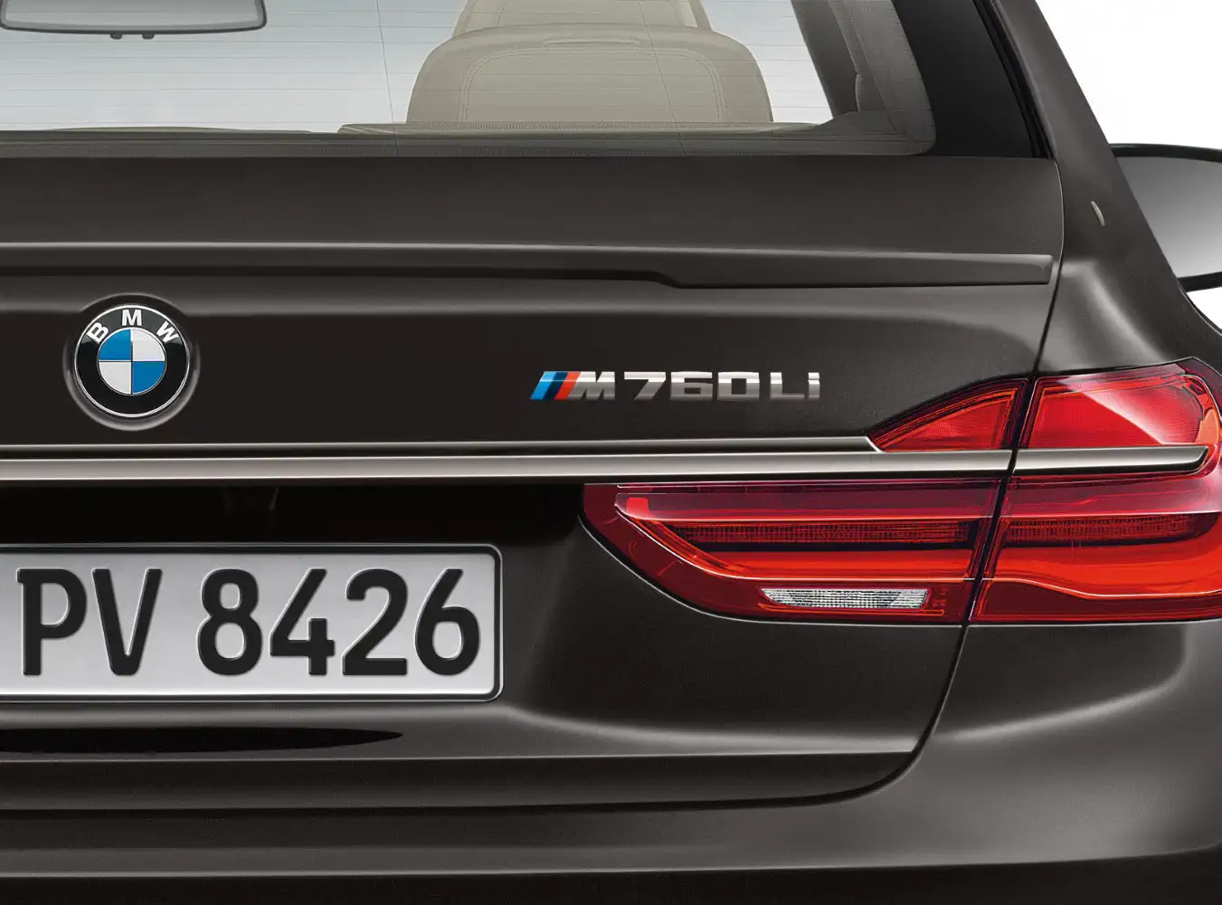 2020 BMW 7 Series M760Li xDrive - view 7