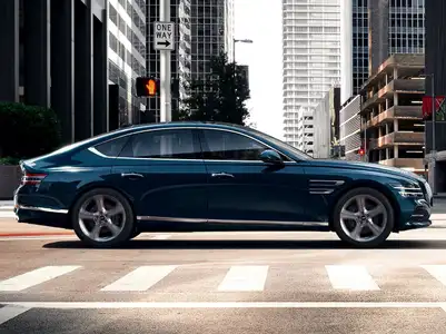 2022 Genesis G80 Prestige 2.5 - Image 3
