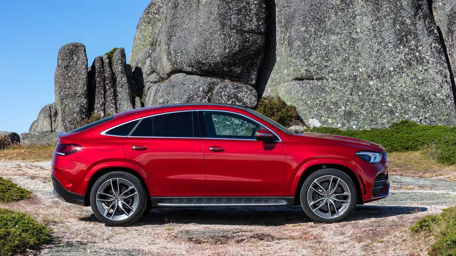 2023 Mercedes-AMG GLE Coupe 53 4MATIC+ - view 3