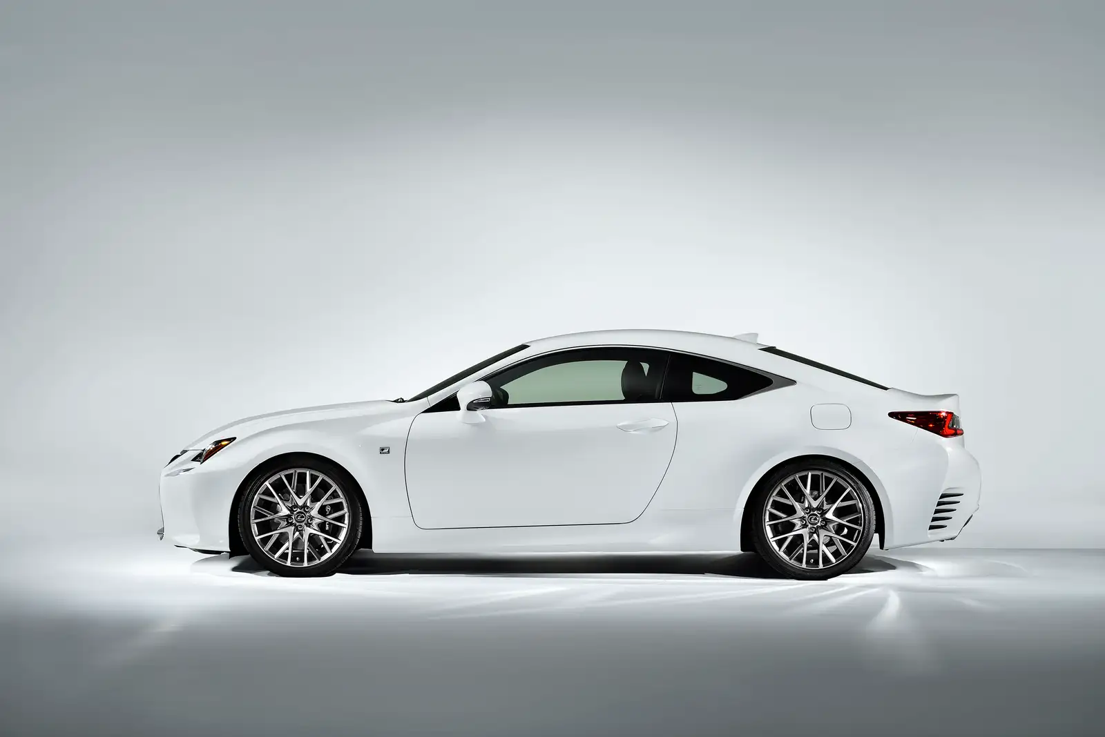 2018 Lexus RC 350 F-Sport - view 3