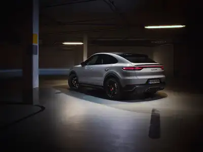 Porsche Cayenne GTS Coupe Base Trim - Image 2