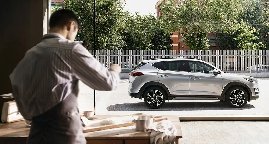 2021 Hyundai Tucson GL 2WD 1.6L - view 3