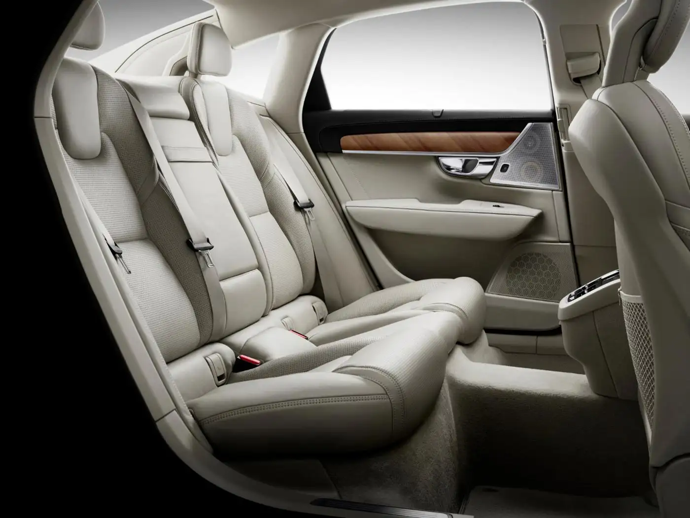 2022 Volvo S90 B5 Momentum - view 6