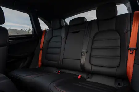 2023 Porsche Macan Base Model Base Trim - Image 5