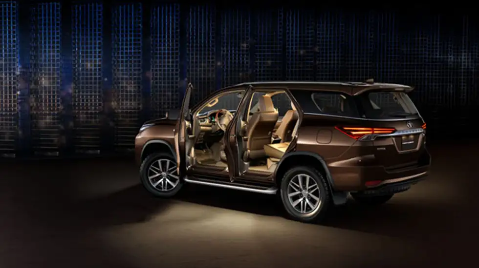 2022 Toyota Fortuner 2.7L EXR - view 7