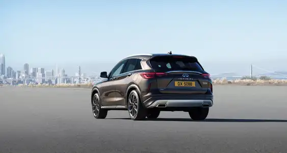 2021 Infiniti QX50 Luxe FWD - Image 2
