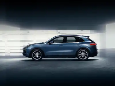 2022 Porsche Cayenne SUV Base Trim - Image 4