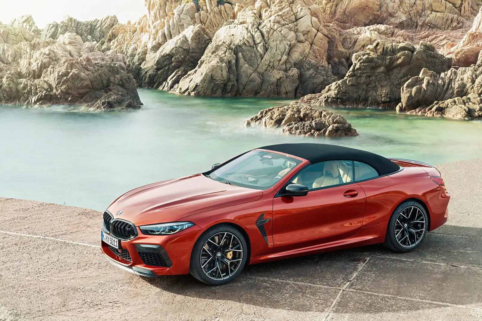 2020 BMW M8 Convertible M Competition - view 4