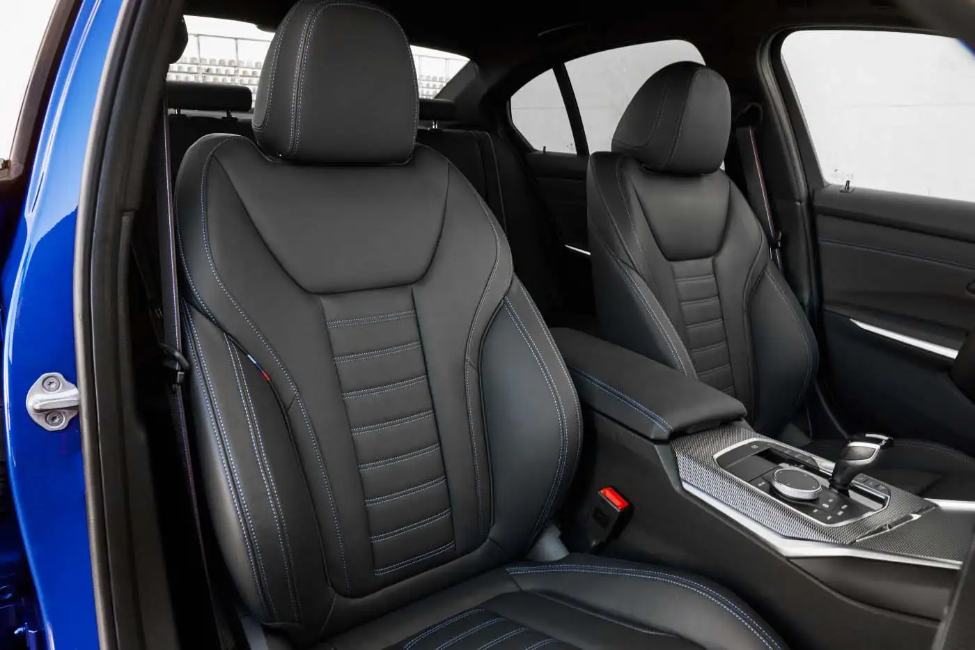 2020 BMW 3 Series 330i Sedan M Sport Alcantara - view 9