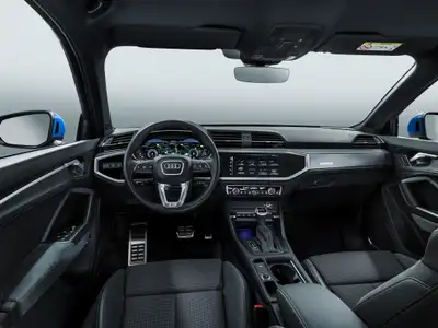 2021 Audi Q3 35 TFSI advanced S tronic 1.4L - Image 4