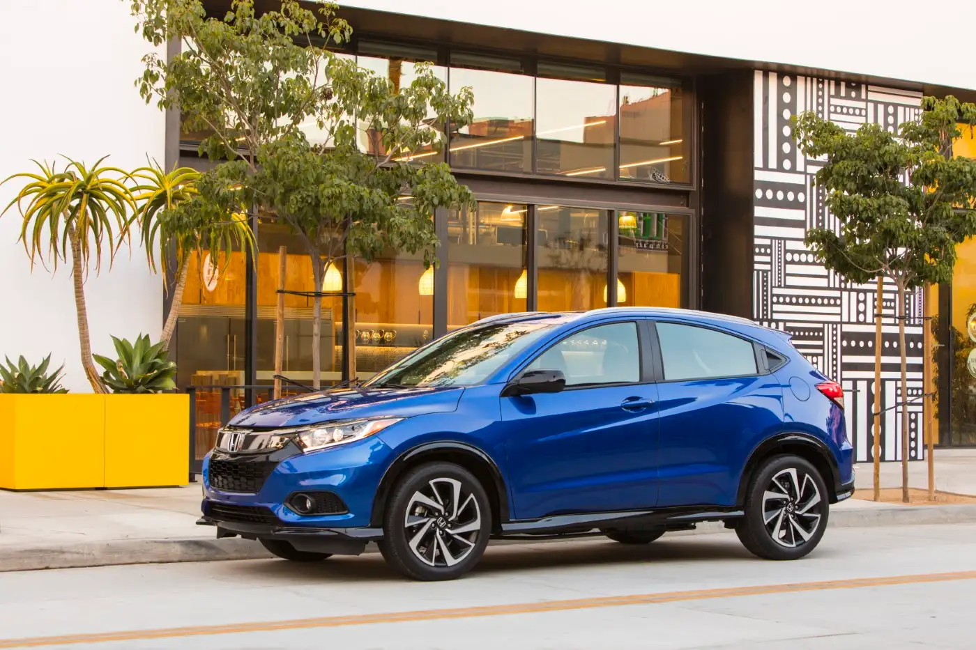 2019 Honda HR-V LX - view 2