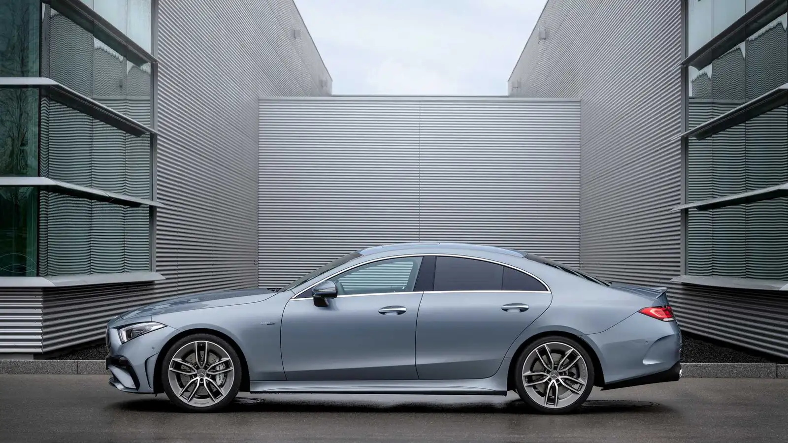 2022 Mercedes-AMG CLS 53 4MATIC+ - view 3