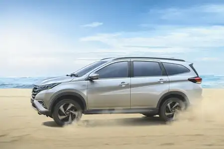 2022 Toyota Rush 1.5L EX - Image 3