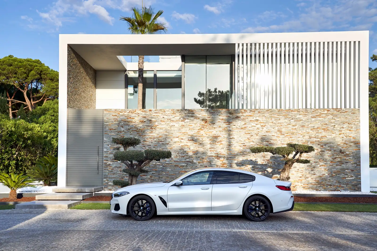 2021 BMW 8 Series 840i Gran Coupe Luxury M Sport Package - view 3