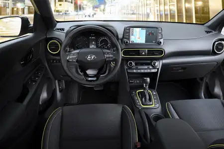 2021 Hyundai Kona GL 2.0L - Base Model - Image 3