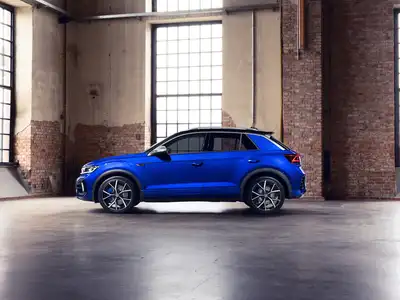 2022 Volkswagen T-Roc 1.4L TSI R-line - Image 3