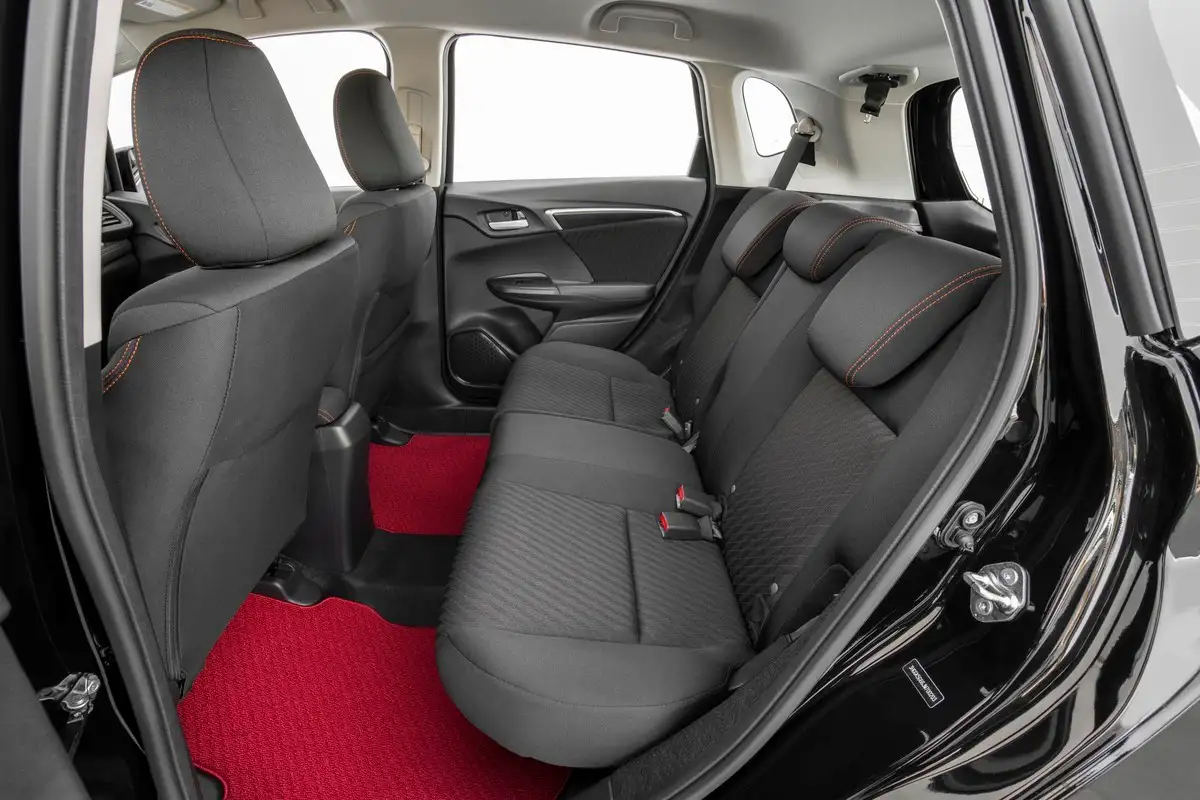 2018 Honda Jazz EX - view 4