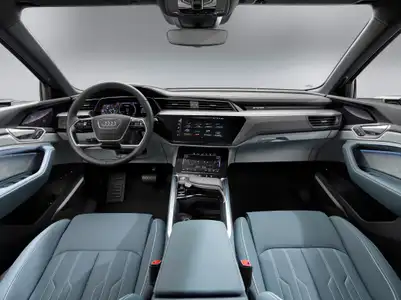 Audi e-tron Sportback - Image 4