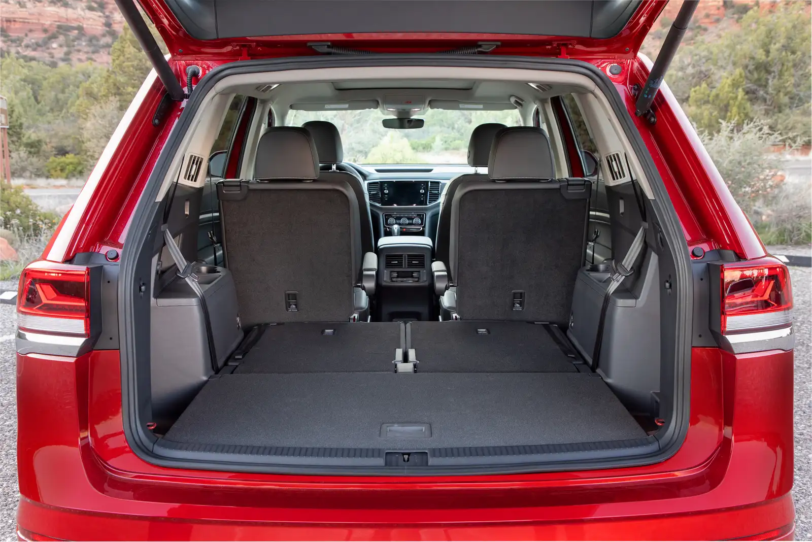 2021 Volkswagen Teramont 3.6L Comfortline - view 6