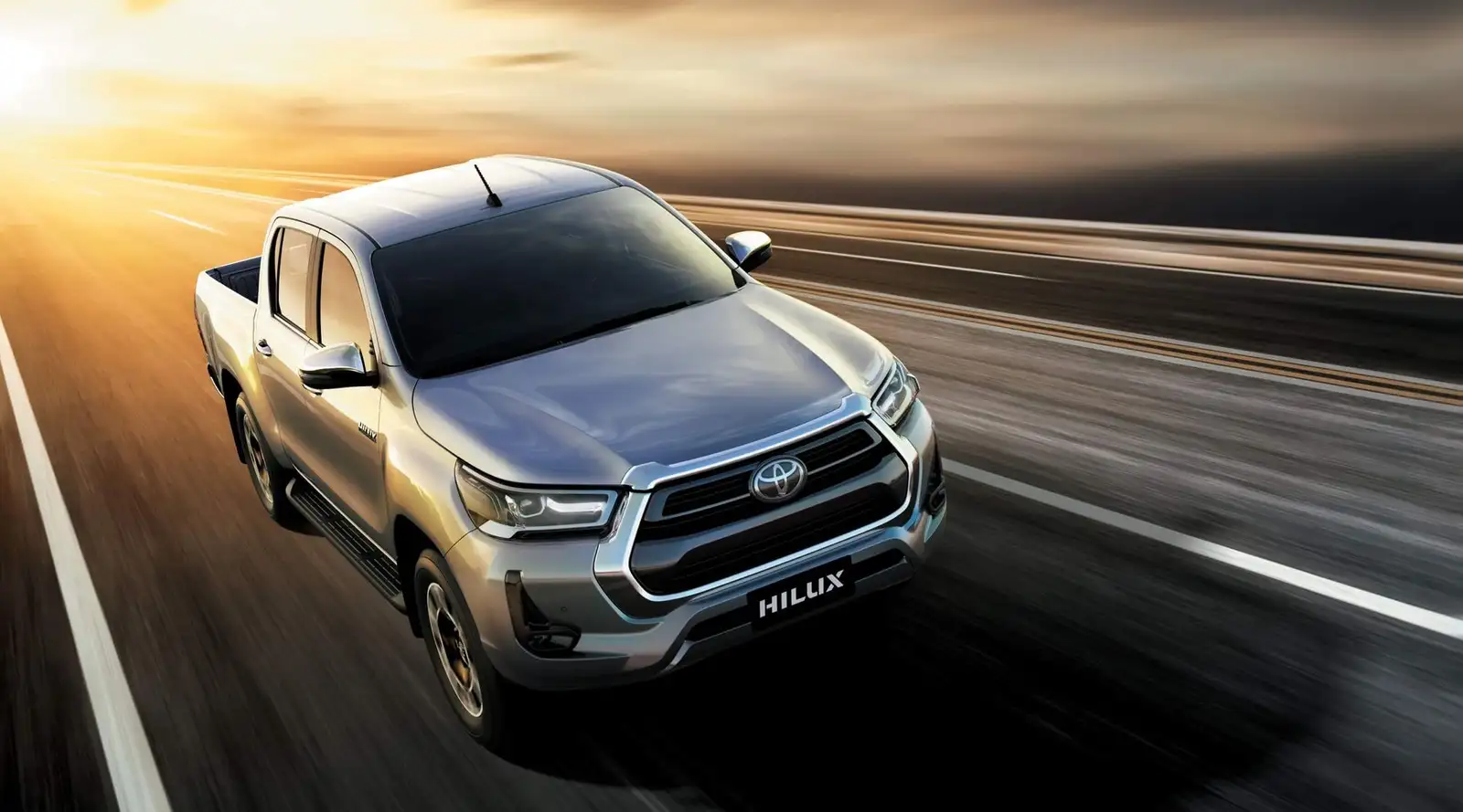 2022 Toyota Hilux Double Cab - GL 4WD - view 4