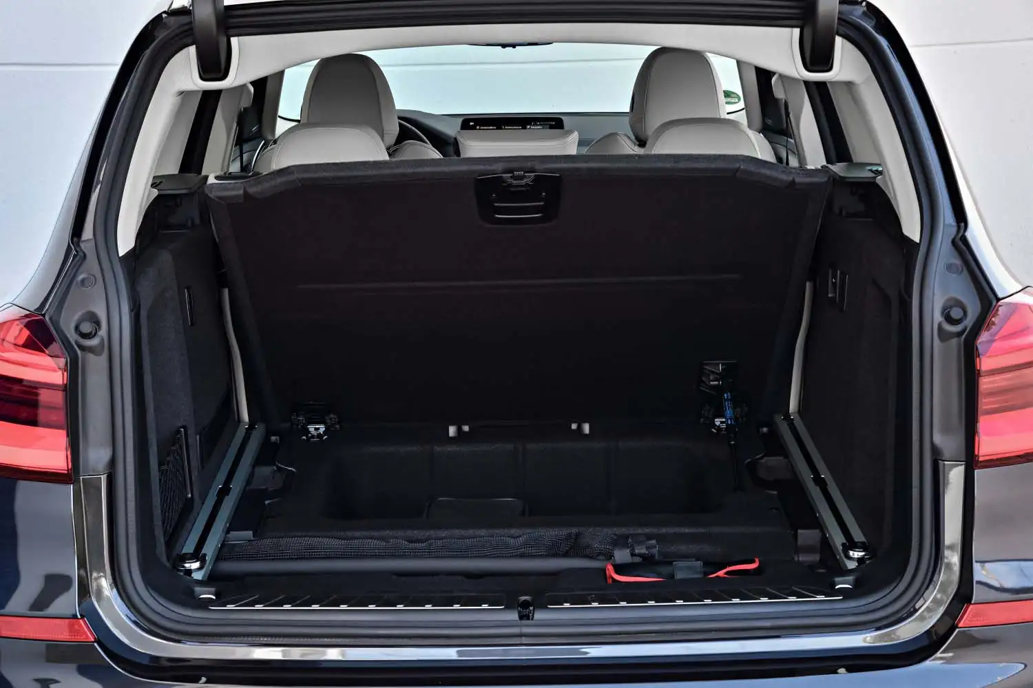 2020 BMW X3 xDrive 30i M Sport - view 2