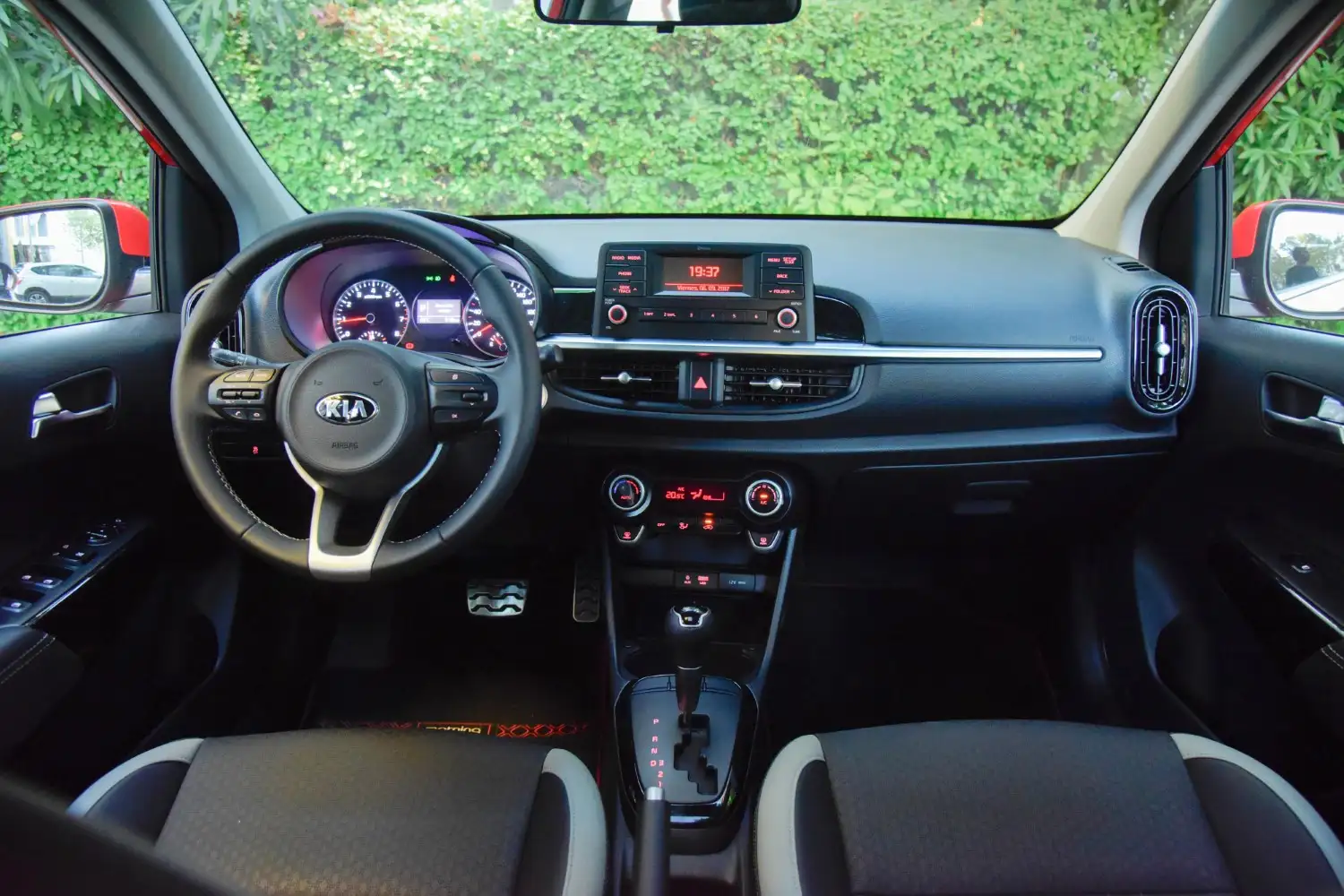 2019 Kia Picanto EX - view 5