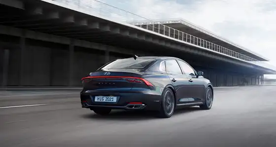 2021 Hyundai Azera Smart - Image 2